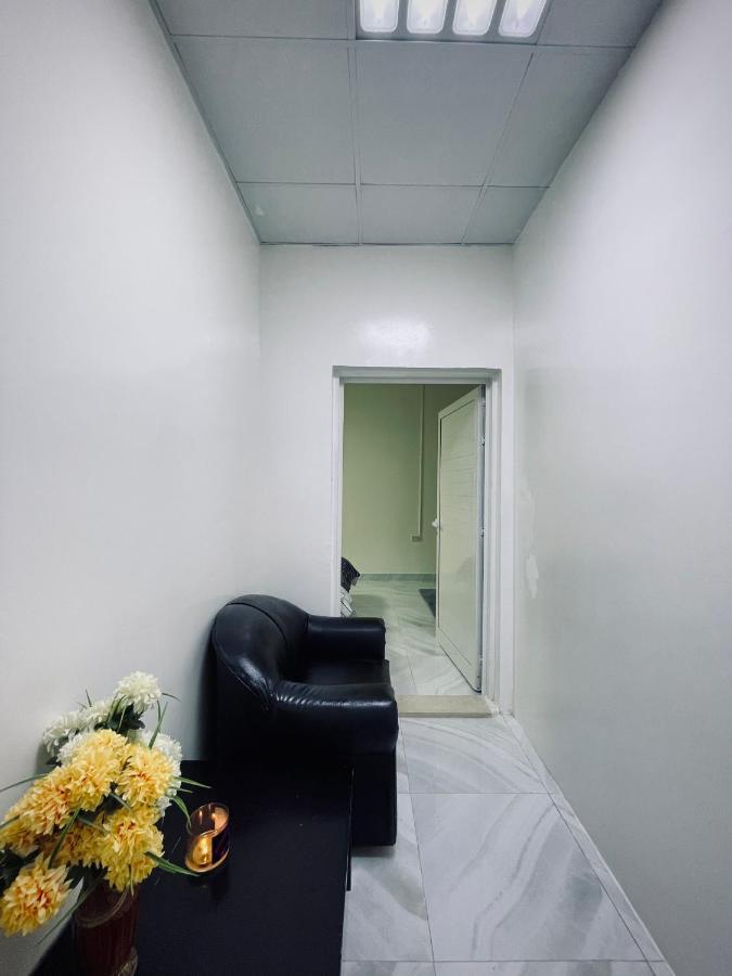 Private 2Bedroom Villa With T&B And Kitchenette Near Abu Dhabi International Airport エクステリア 写真