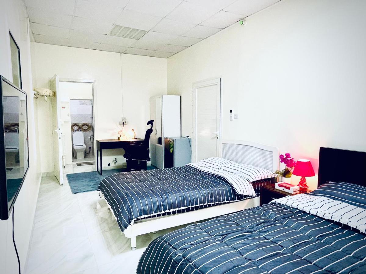 Private 2Bedroom Villa With T&B And Kitchenette Near Abu Dhabi International Airport エクステリア 写真